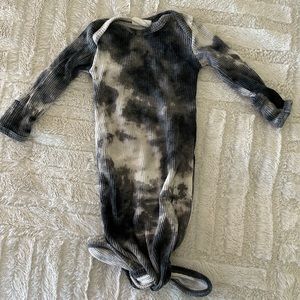 Spearmint Love infant/ baby boy tie dye knot onesie